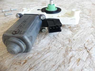 Mercedes Door Window Motor, Rear Left A2218202942 W221 07-13 S350 S400 S550 S600 S63 S654